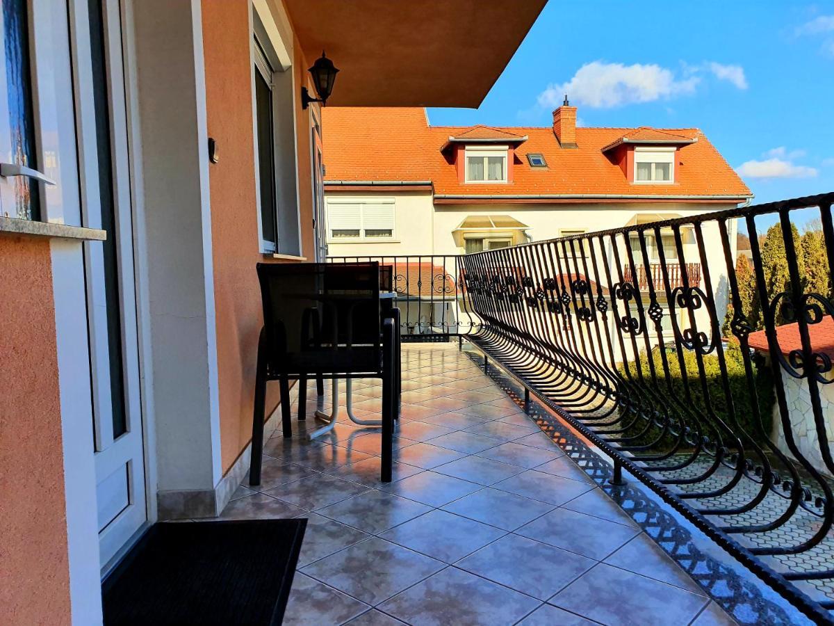 Éva Panzió Hotel Sárvár Exterior foto