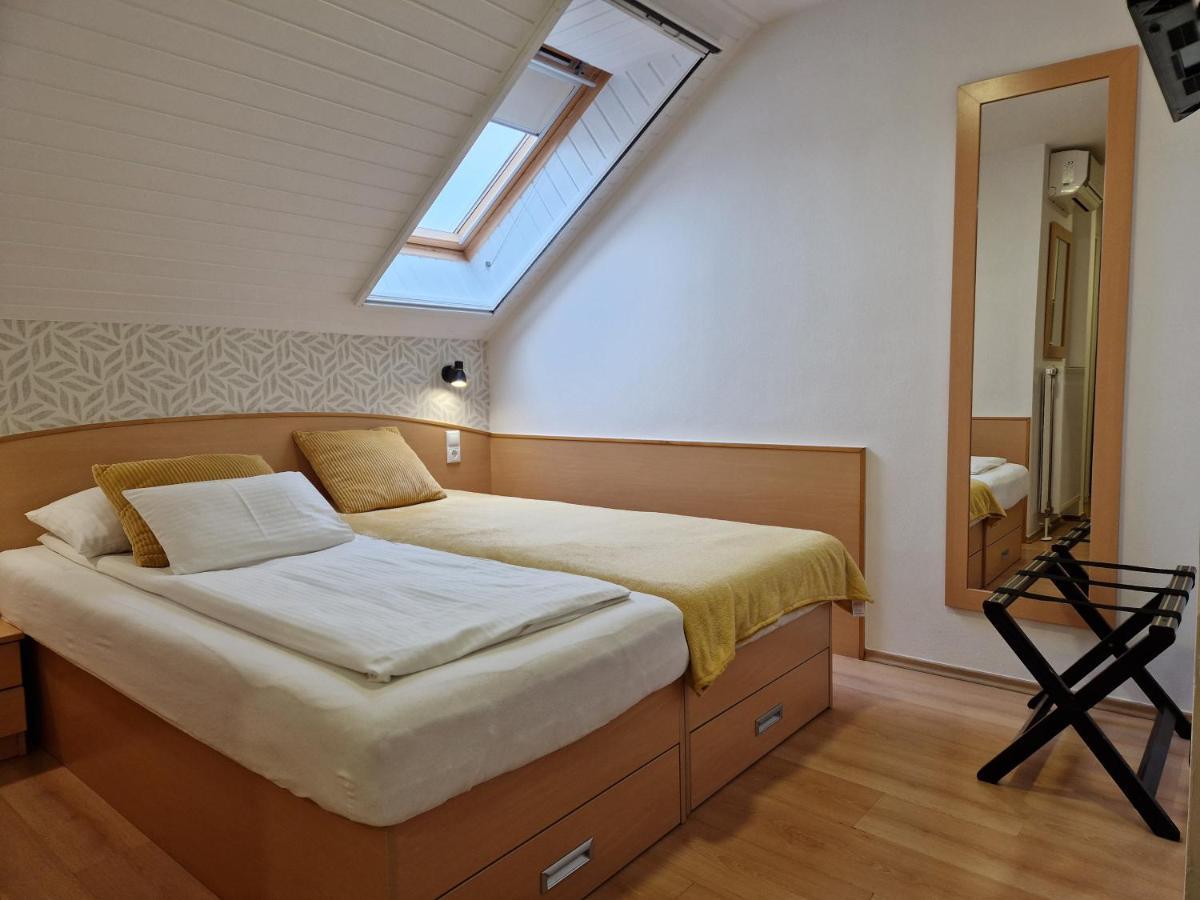 Éva Panzió Hotel Sárvár Exterior foto