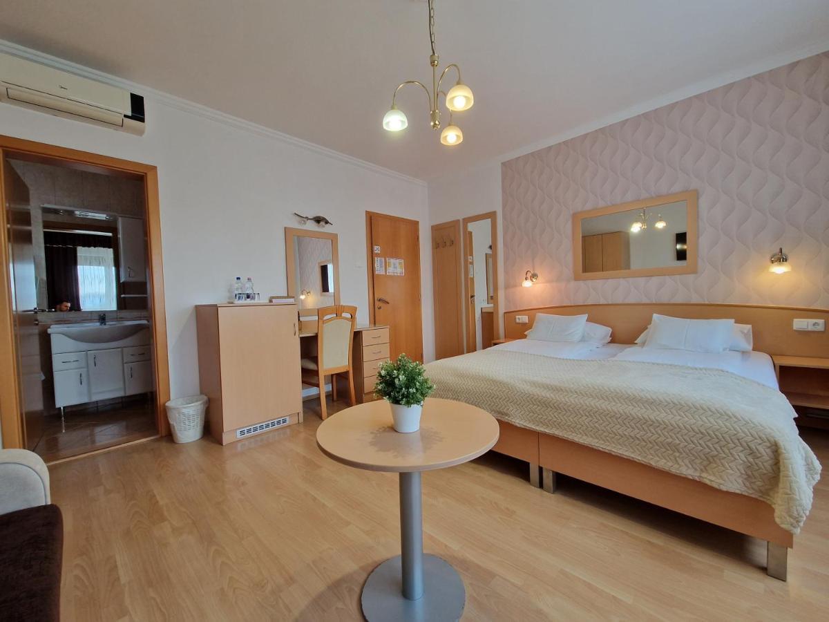Éva Panzió Hotel Sárvár Exterior foto