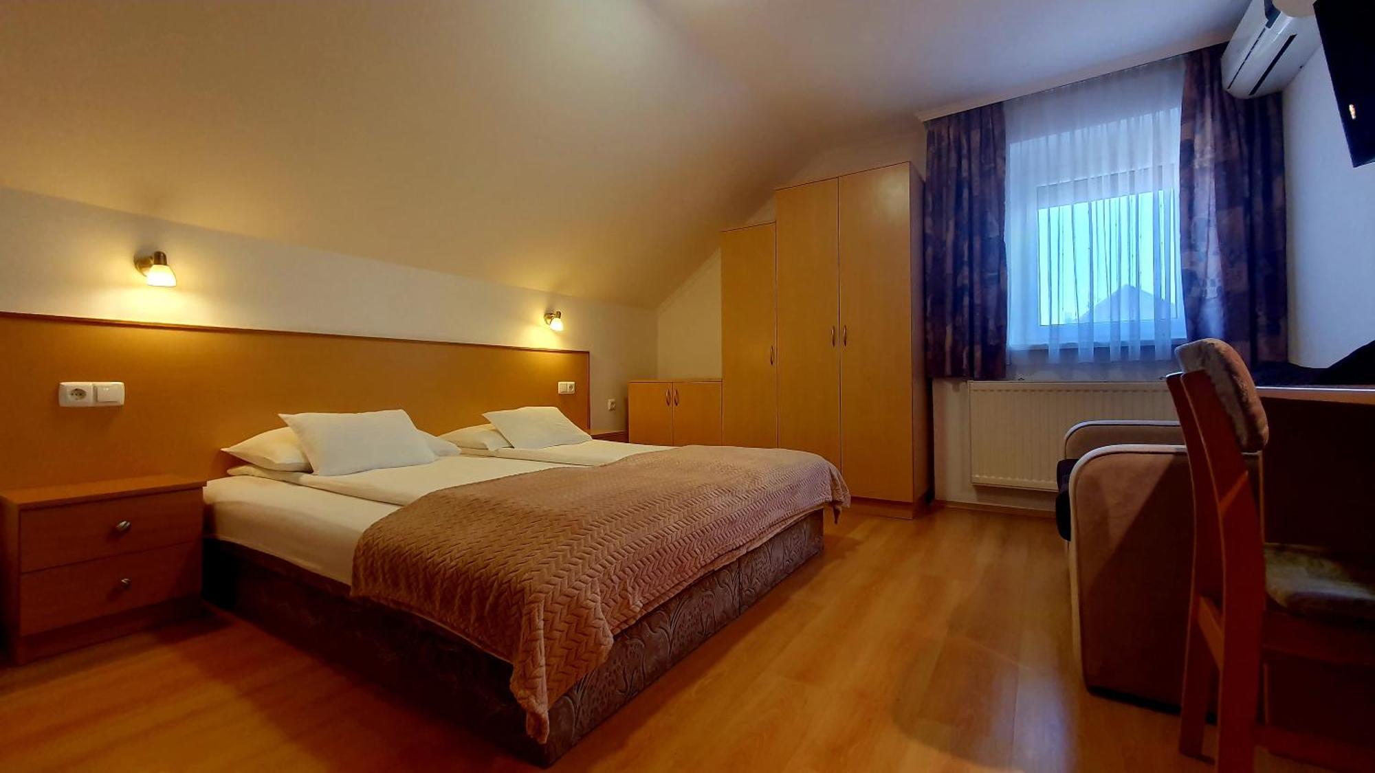 Éva Panzió Hotel Sárvár Exterior foto